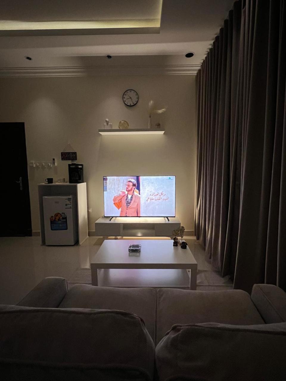 استديو فاخر بحي العقيق Apartment *
